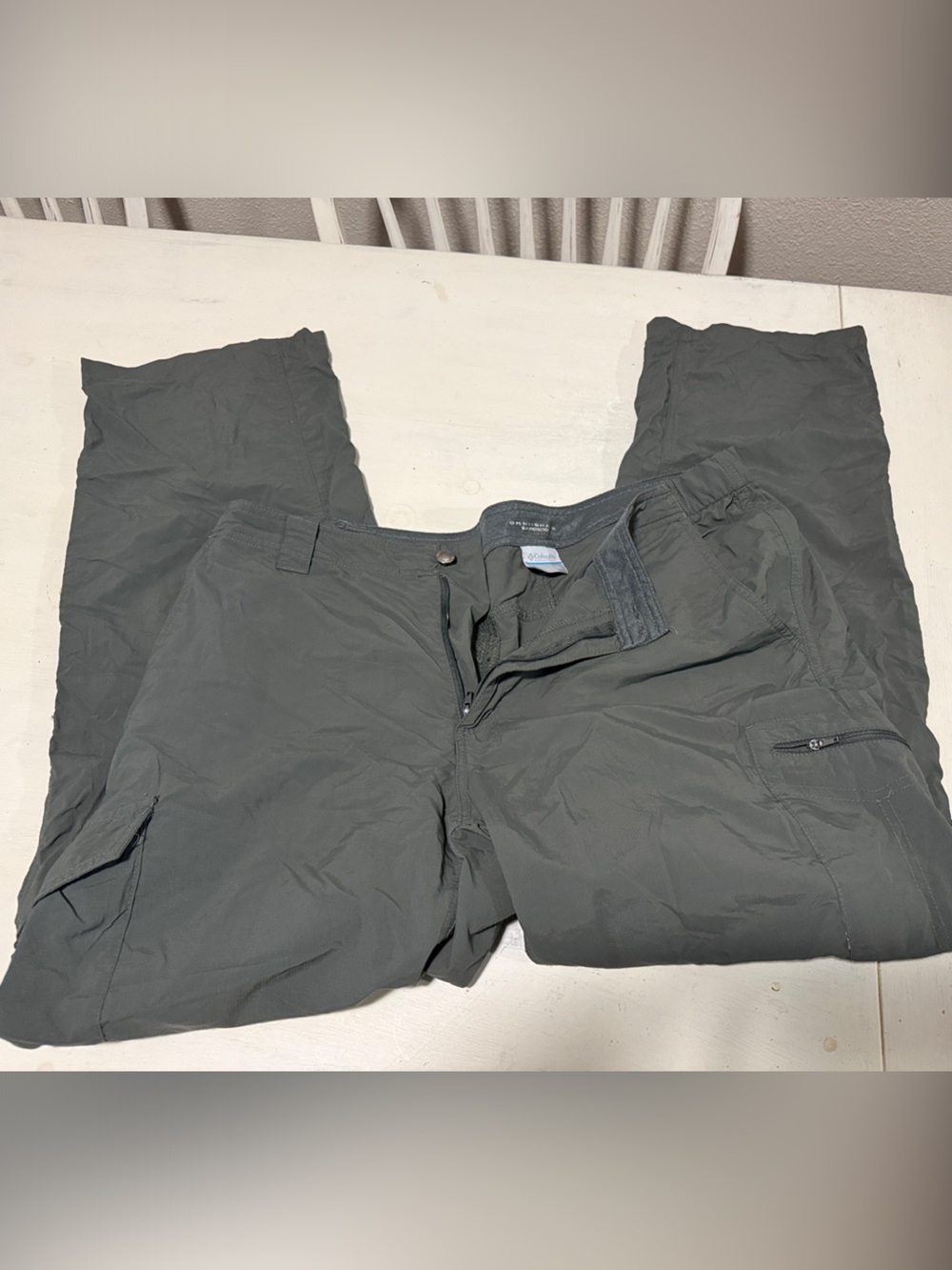 Columbia Men's Dark Gray Cargo Pants